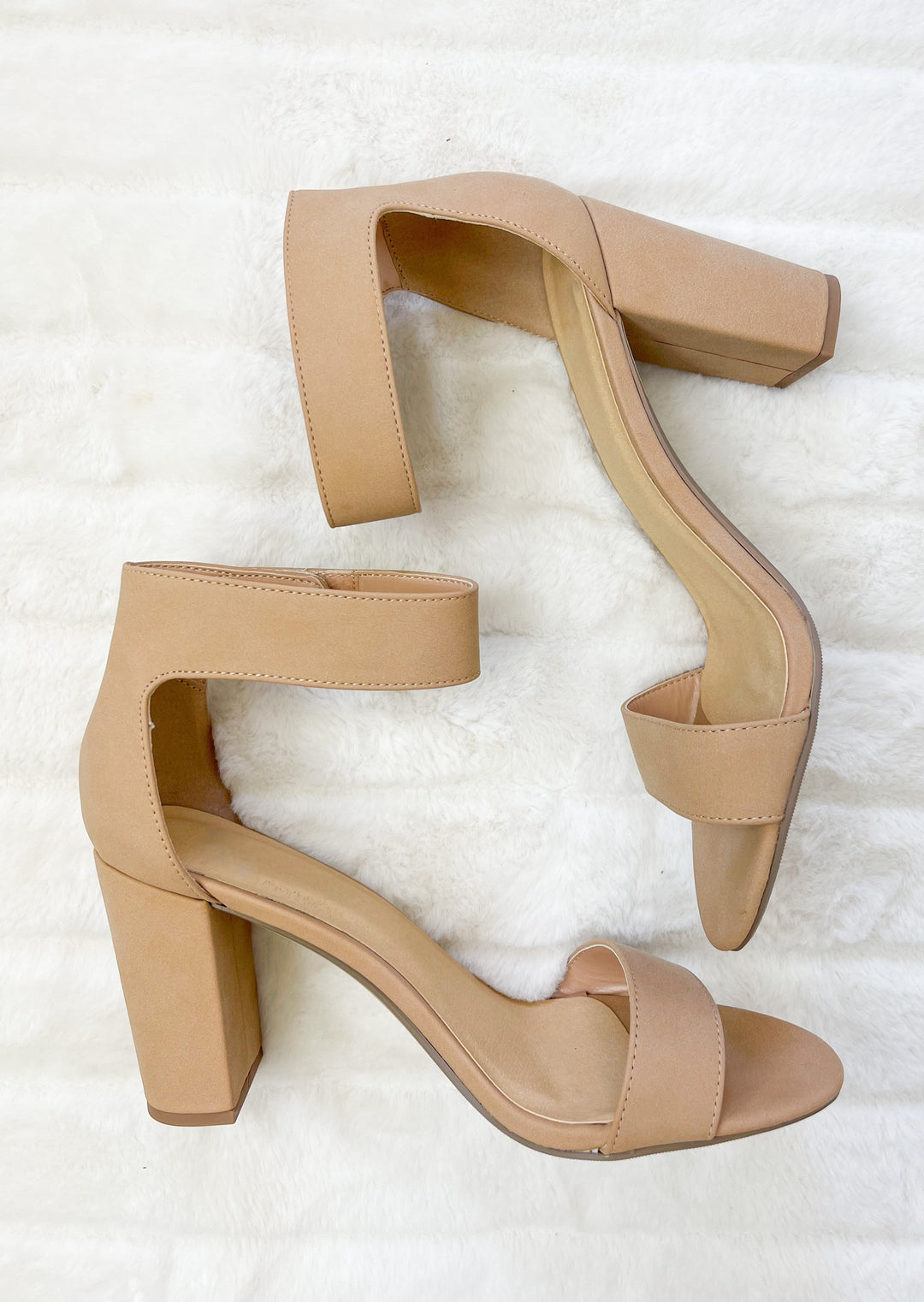 Guess Who Heel - Nude